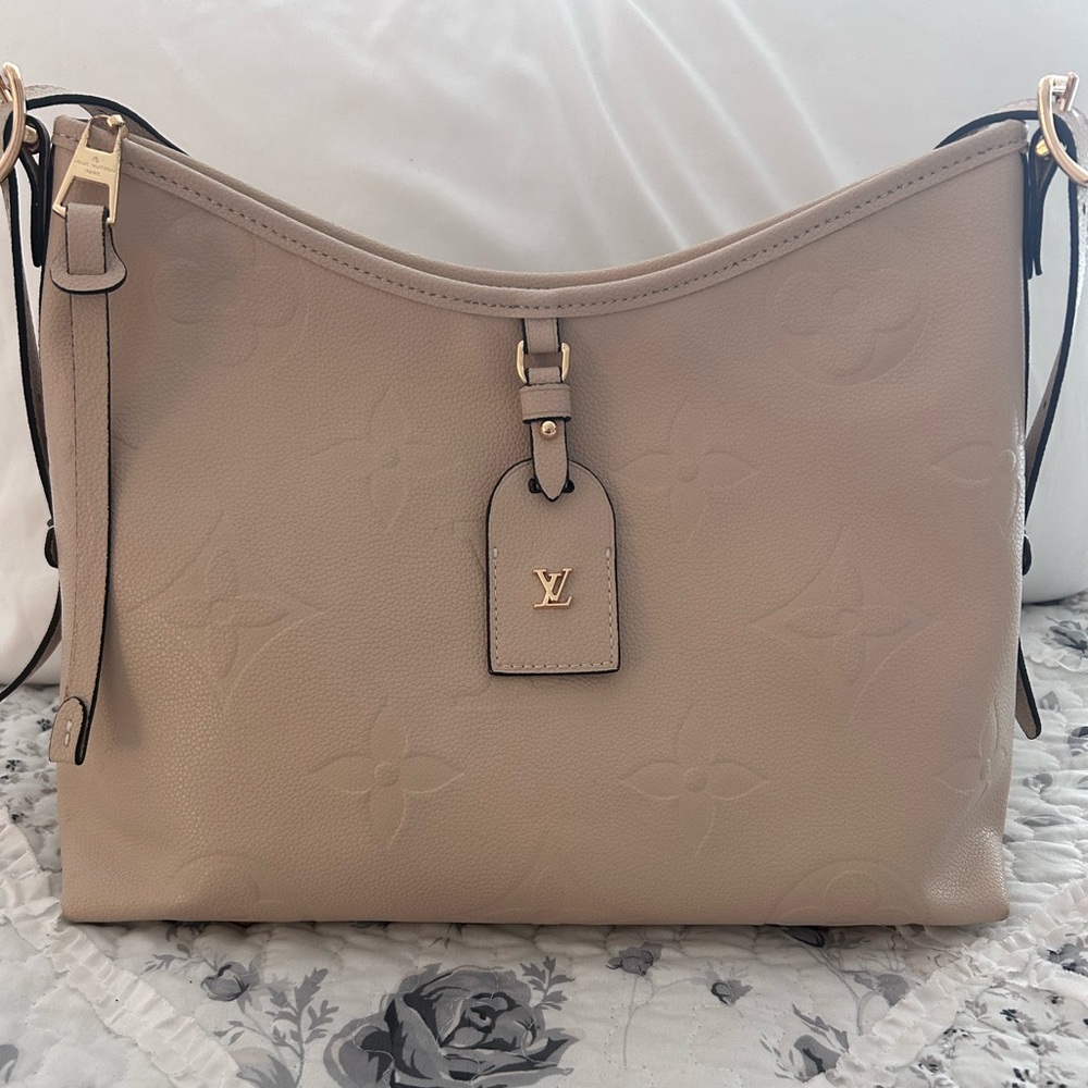 Louis Vuitton Carry All PM